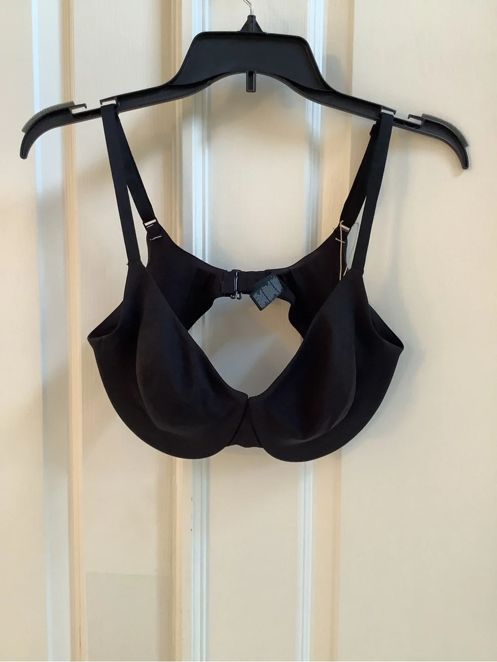 SKIMS sleek black